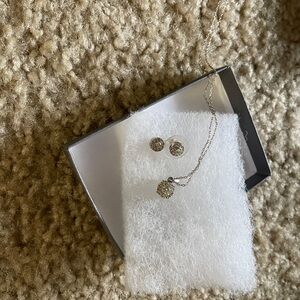 Elegant Silver Jewelry Set